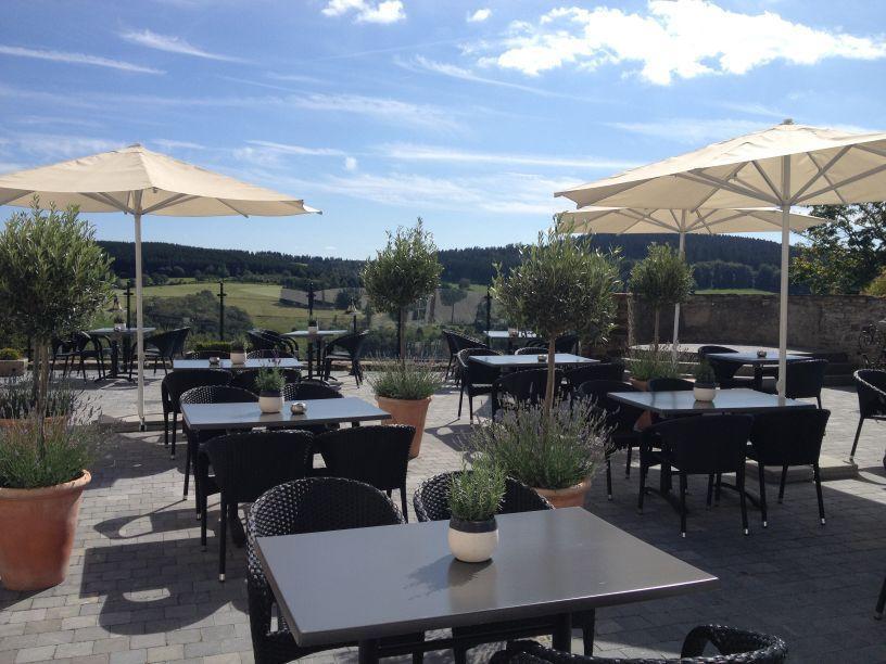 Schlosshotel Burghaus Kronenburg クローネンブルク エクステリア 写真